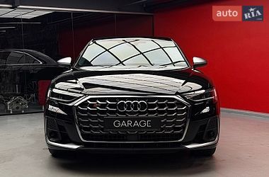 Седан Audi S8 2023 в Києві