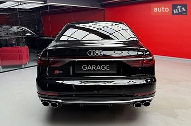 Седан Audi S8 2023 в Києві
