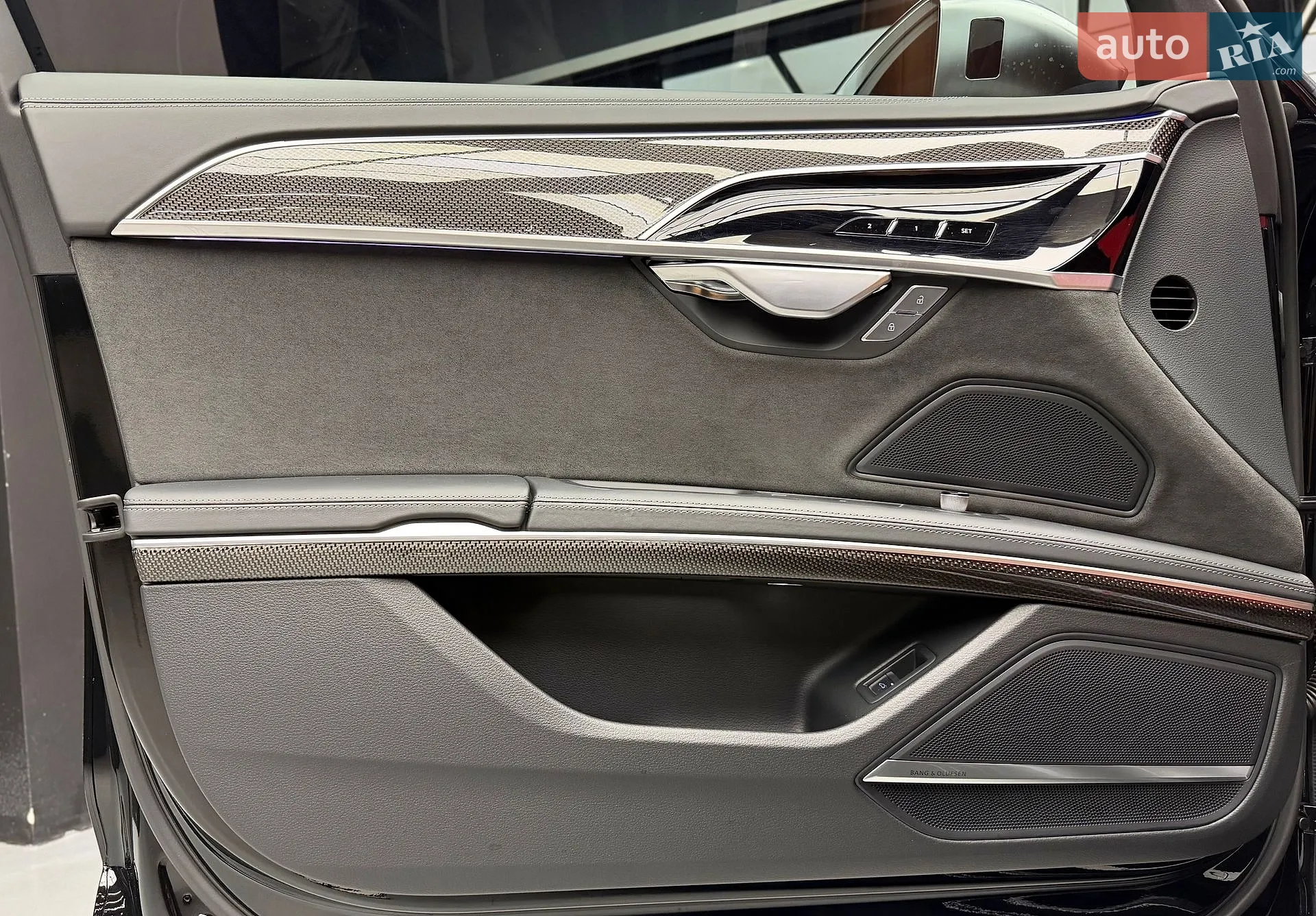 2023 Audi S8 - мініатюра 25