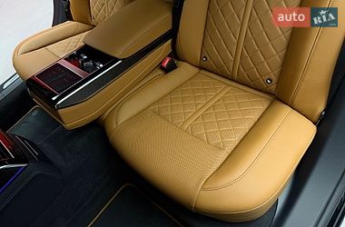 Седан Audi S8 2023 в Києві