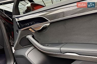 Седан Audi S8 2023 в Києві