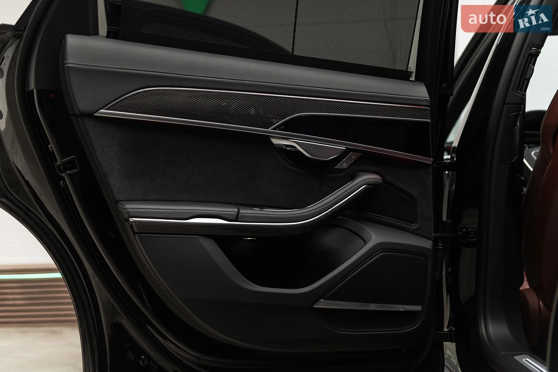2023 Audi S8 - мініатюра 31