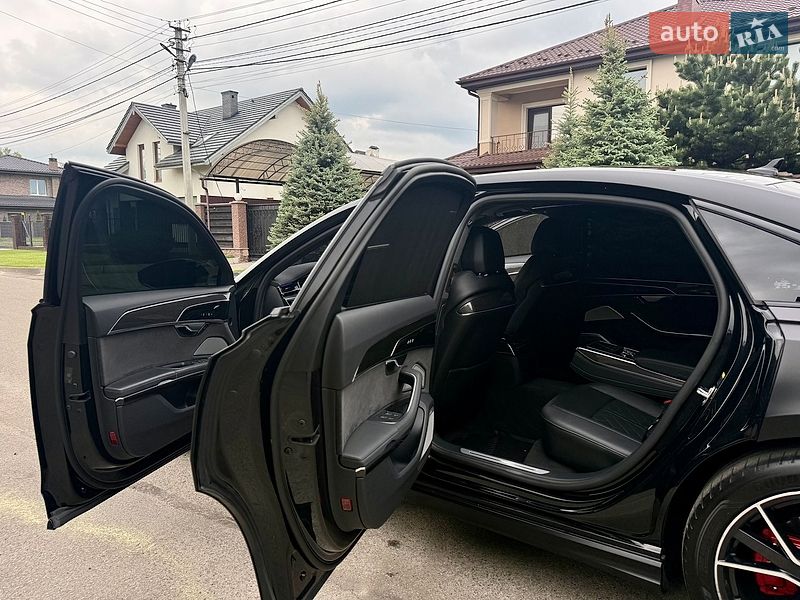 Седан Audi S8 2020 в Києві
