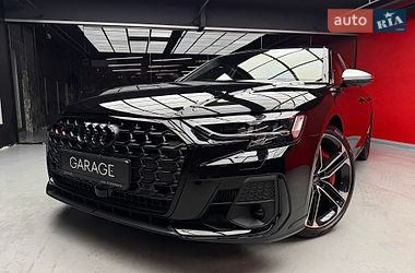 Седан Audi S8 2026 в Киеве