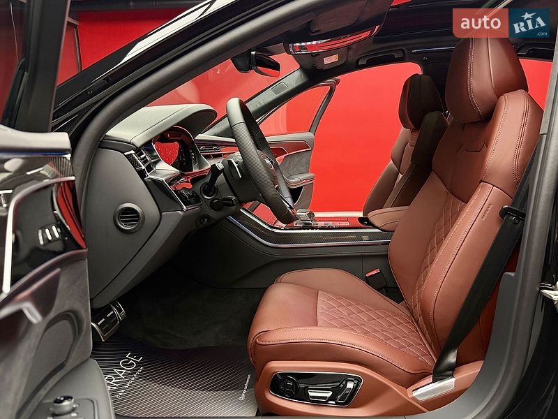 Седан Audi S8 2026 в Киеве
