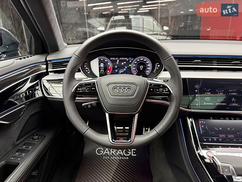Седан Audi S8 2026 в Киеве