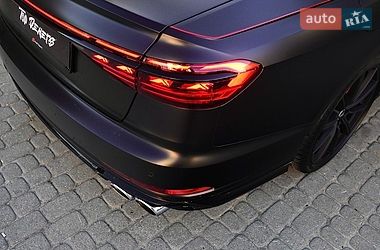 Седан Audi S8 2024 в Львове