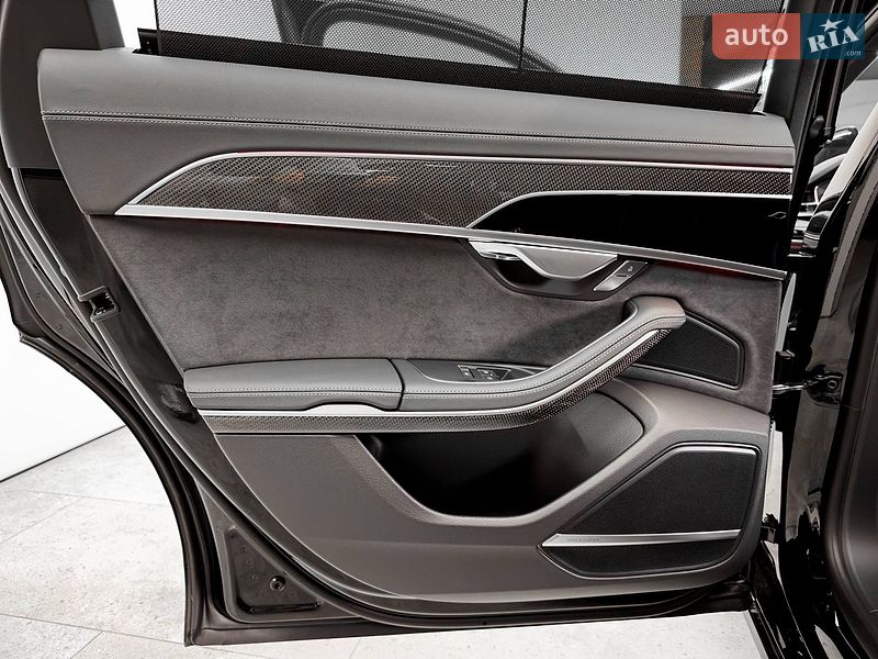 Седан Audi S8 2026 в Киеве фото 46 Седан Audi S8 2026 в Киеве