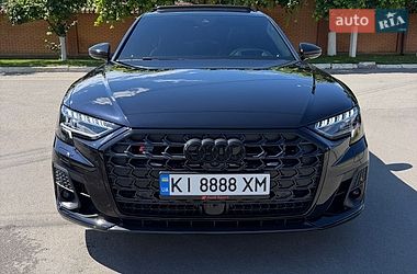 Седан Audi S8 2024 в Києві