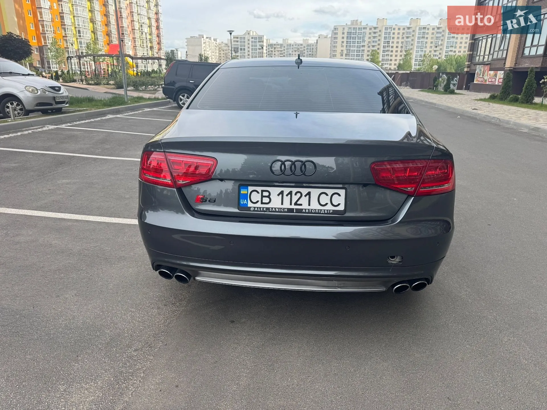 2012 Audi S8 - мініатюра 16
