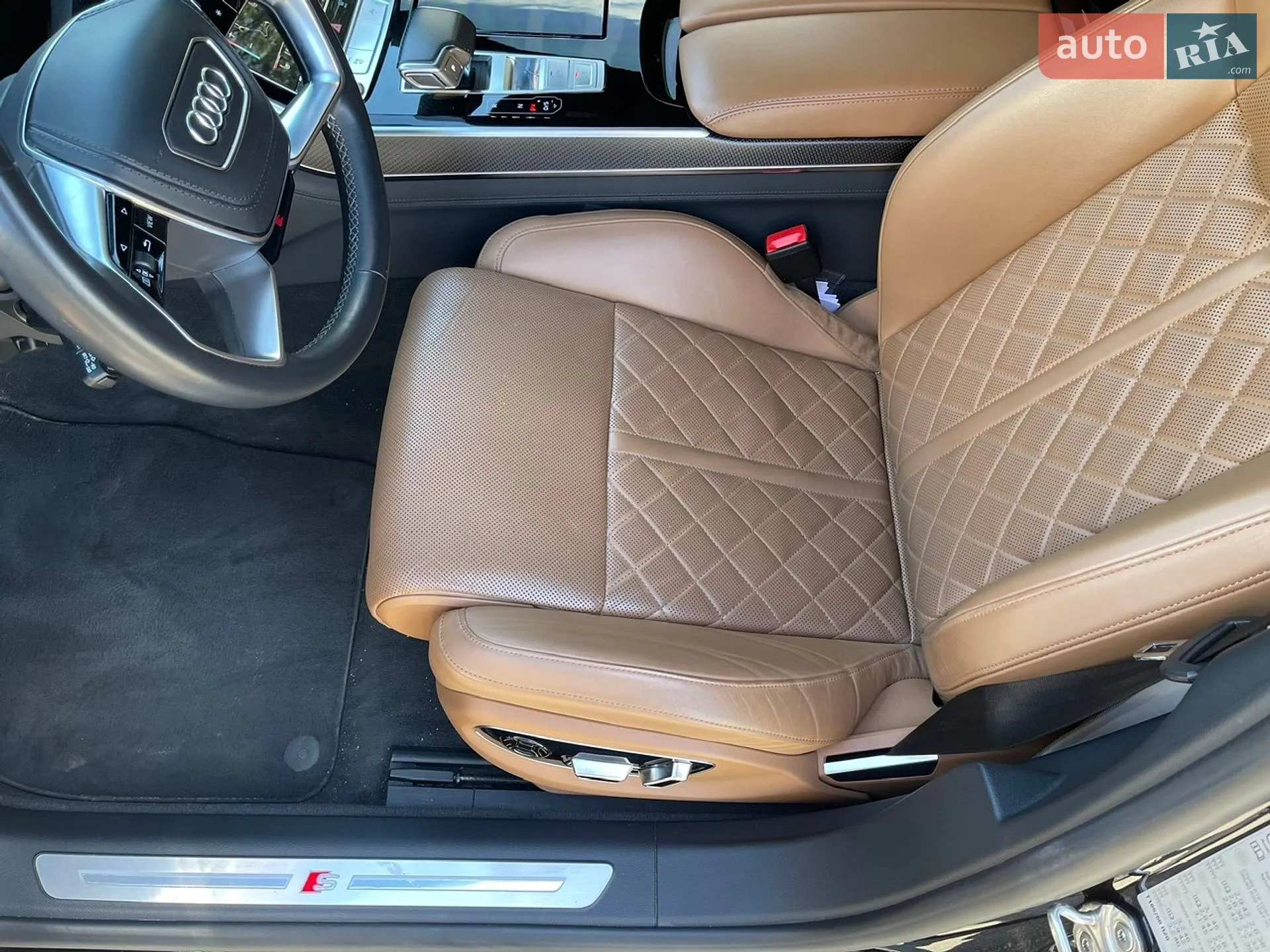 2021 Audi S8 - мініатюра 28
