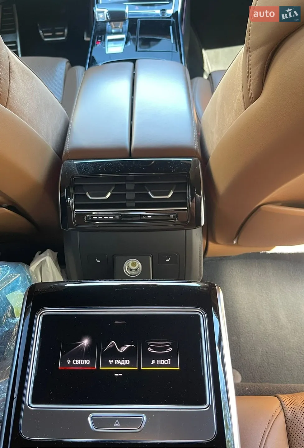 2021 Audi S8 - мініатюра 74