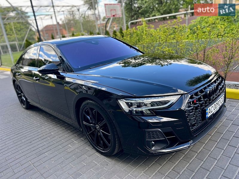Седан Audi S8 2023 в Днепре