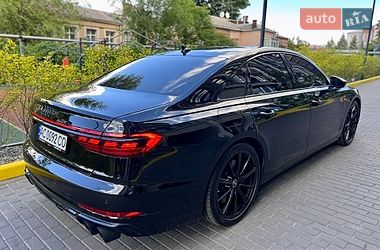 Седан Audi S8 2023 в Днепре