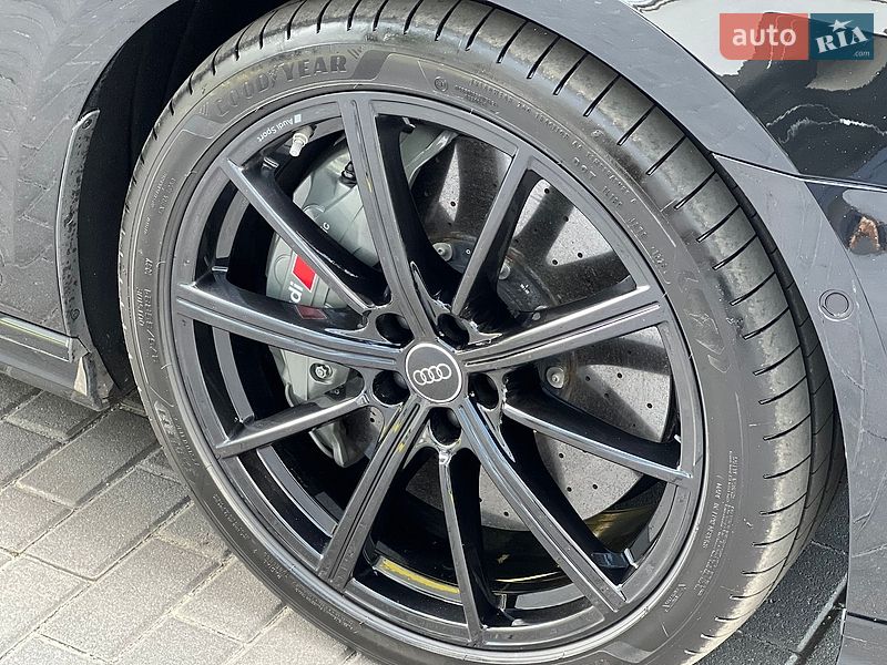 Седан Audi S8 2023 в Днепре