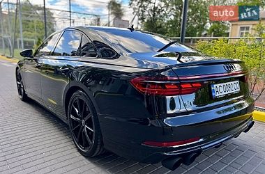Седан Audi S8 2023 в Днепре
