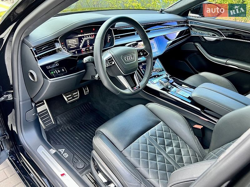 Седан Audi S8 2023 в Днепре