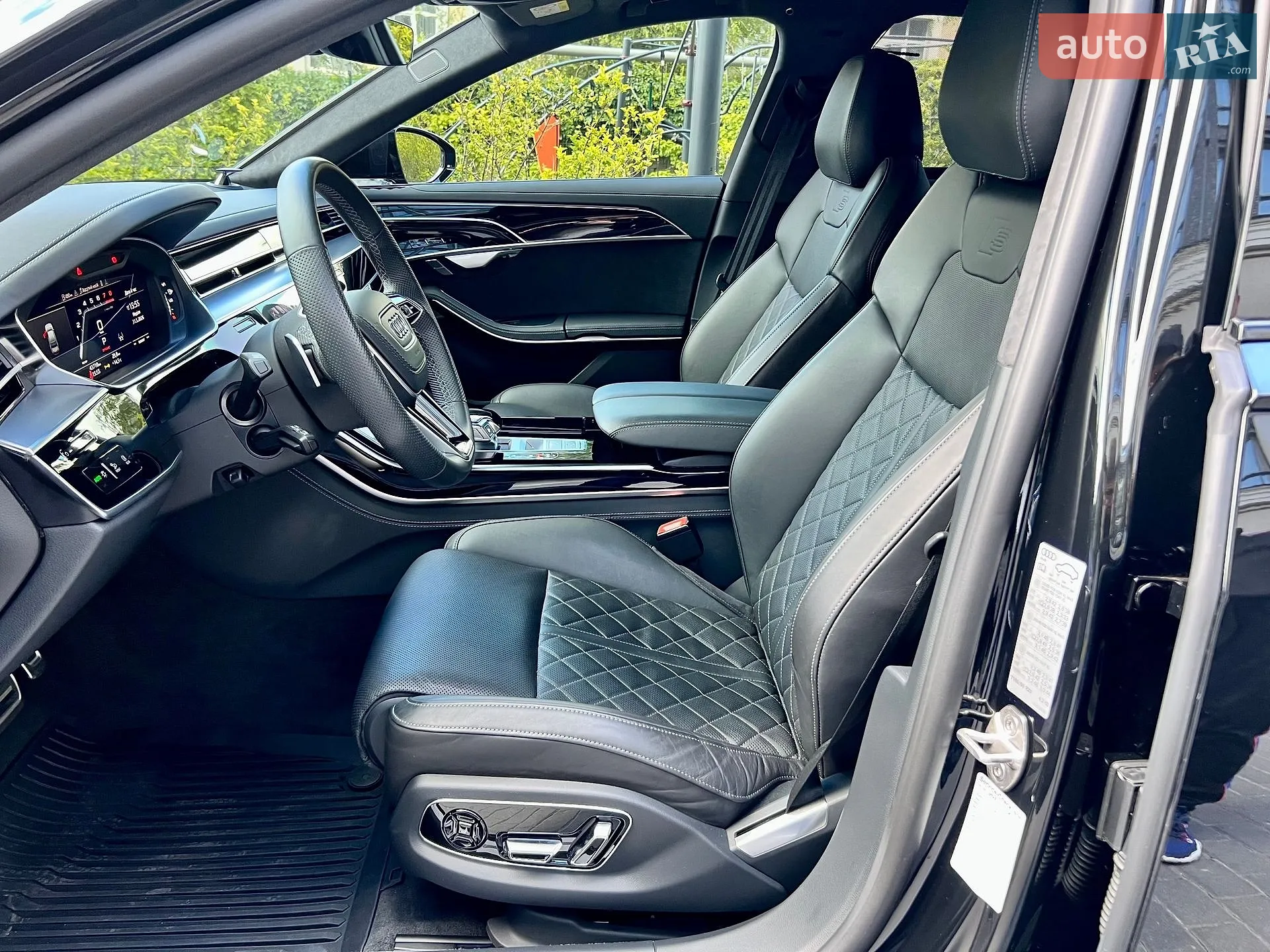 2023 Audi S8 - мініатюра 21