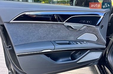 Седан Audi S8 2023 в Днепре
