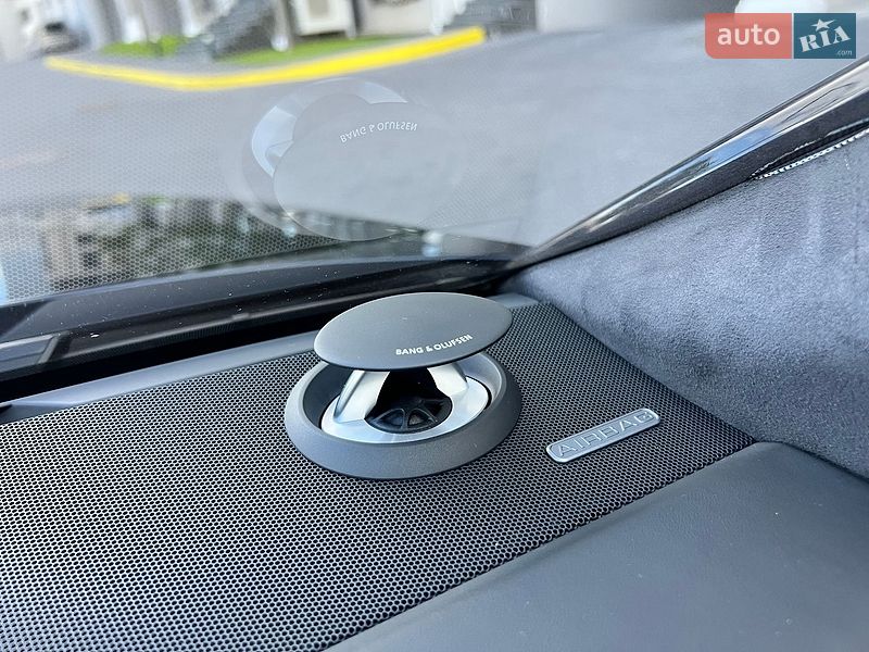 Седан Audi S8 2023 в Днепре