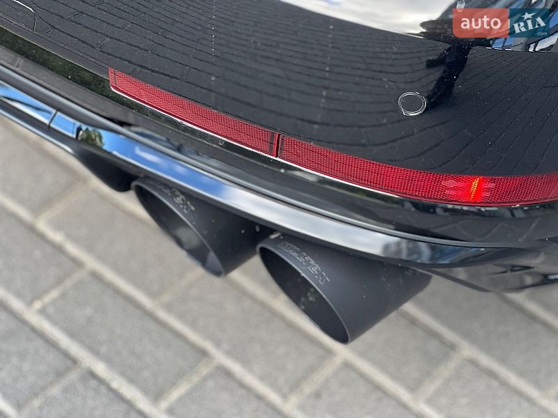 Седан Audi S8 2023 в Днепре