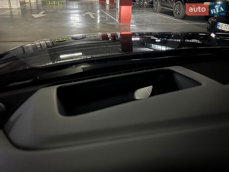 Седан Audi S8 2023 в Днепре