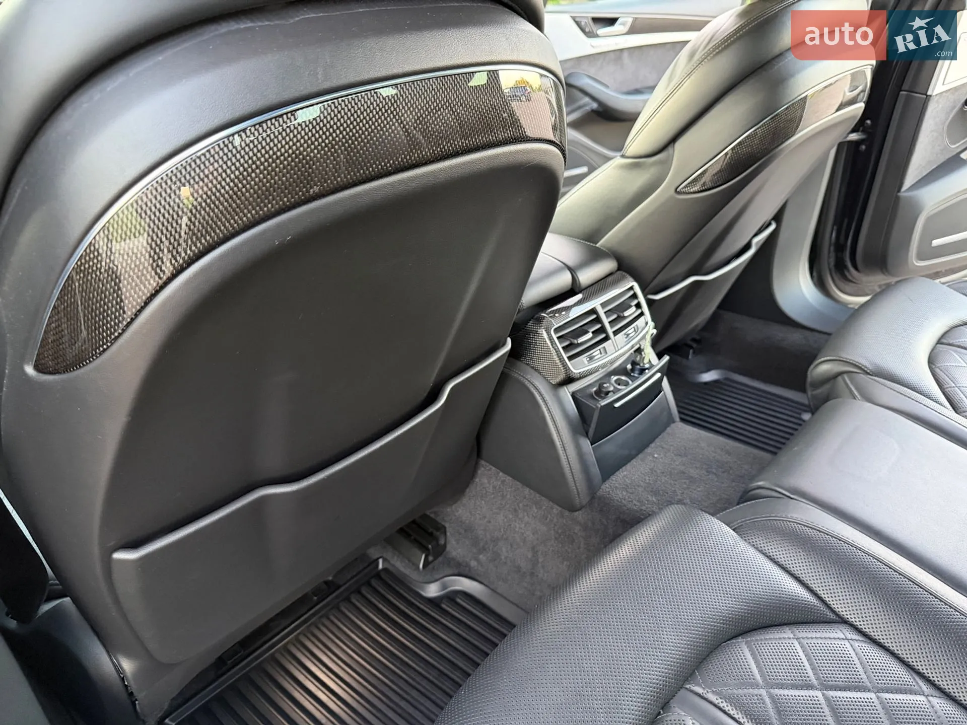 2013 Audi S8 - мініатюра 24