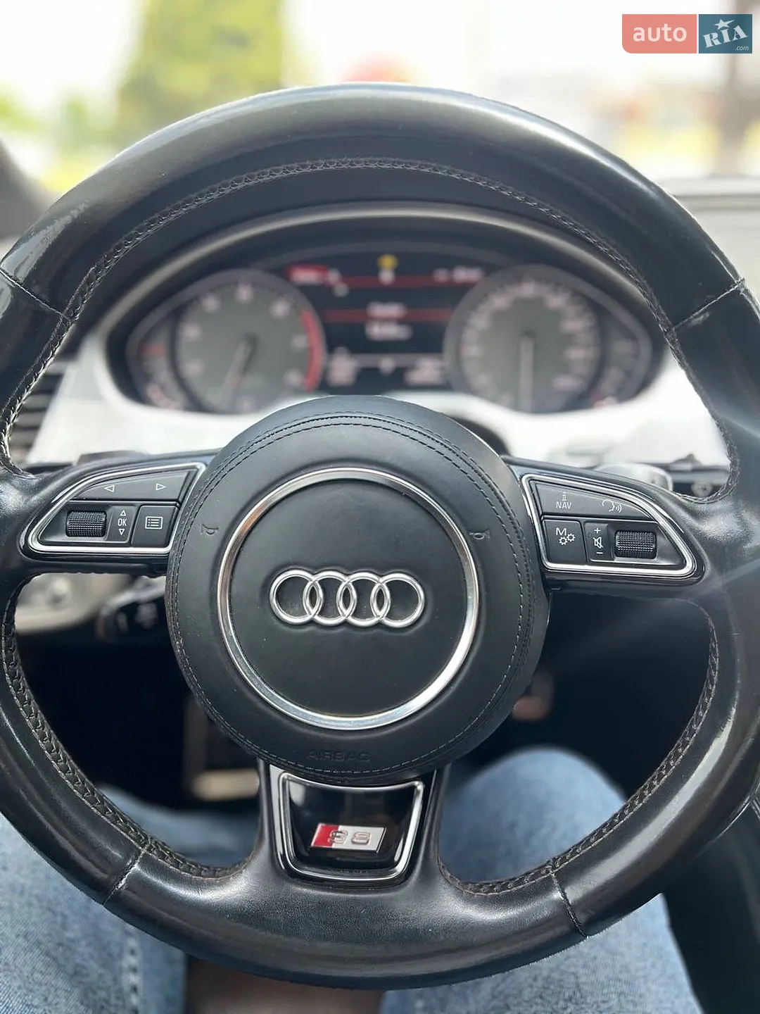 2013 Audi S8 - мініатюра 31