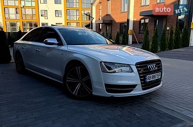 Седан Audi S8 2014 в Вінниці