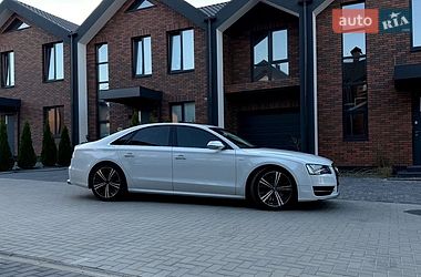 Седан Audi S8 2014 в Вінниці
