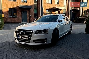 Седан Audi S8 2014 в Вінниці