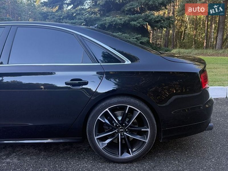 Седан Audi S8 2012 в Киеве фото 6 Седан Audi S8 2012 в Киеве