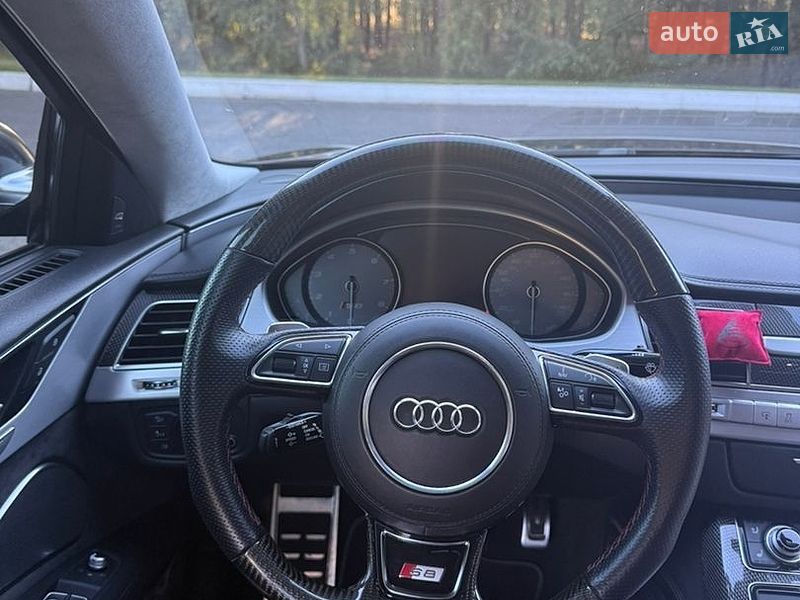 Седан Audi S8 2012 в Киеве фото 15 Седан Audi S8 2012 в Киеве