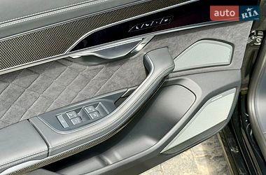 Седан Audi S8 2024 в Львове