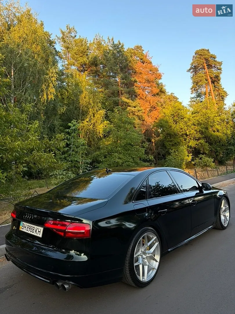 2014 Audi S8 - мініатюра 3