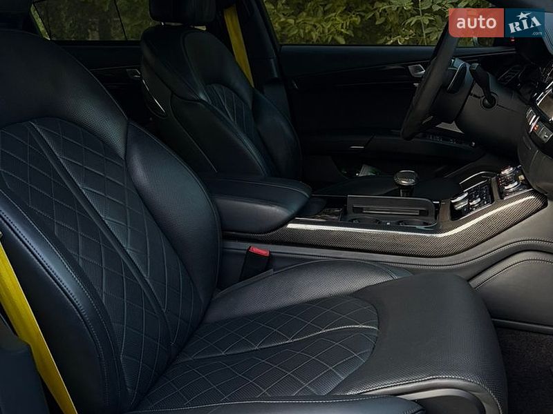 Седан Audi S8 2014 в Києві фото 7 Седан Audi S8 2014 в Києві