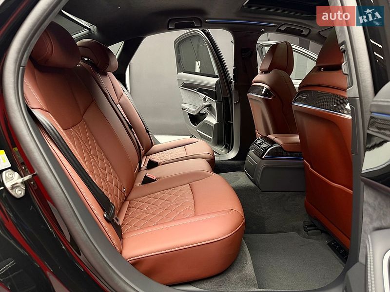Седан Audi S8 2026 в Киеве фото 45 Седан Audi S8 2026 в Киеве