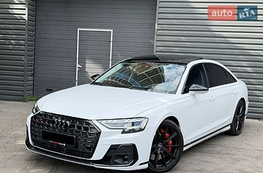 Седан Audi S8 2023 в Киеве