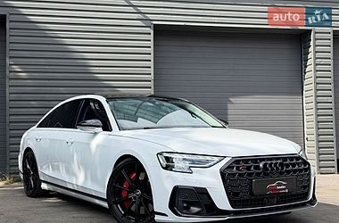 Седан Audi S8 2023 в Киеве