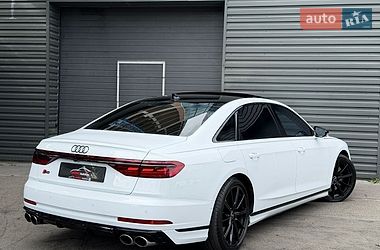 Седан Audi S8 2023 в Киеве