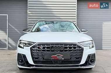 Седан Audi S8 2023 в Киеве
