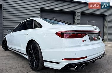 Седан Audi S8 2023 в Киеве