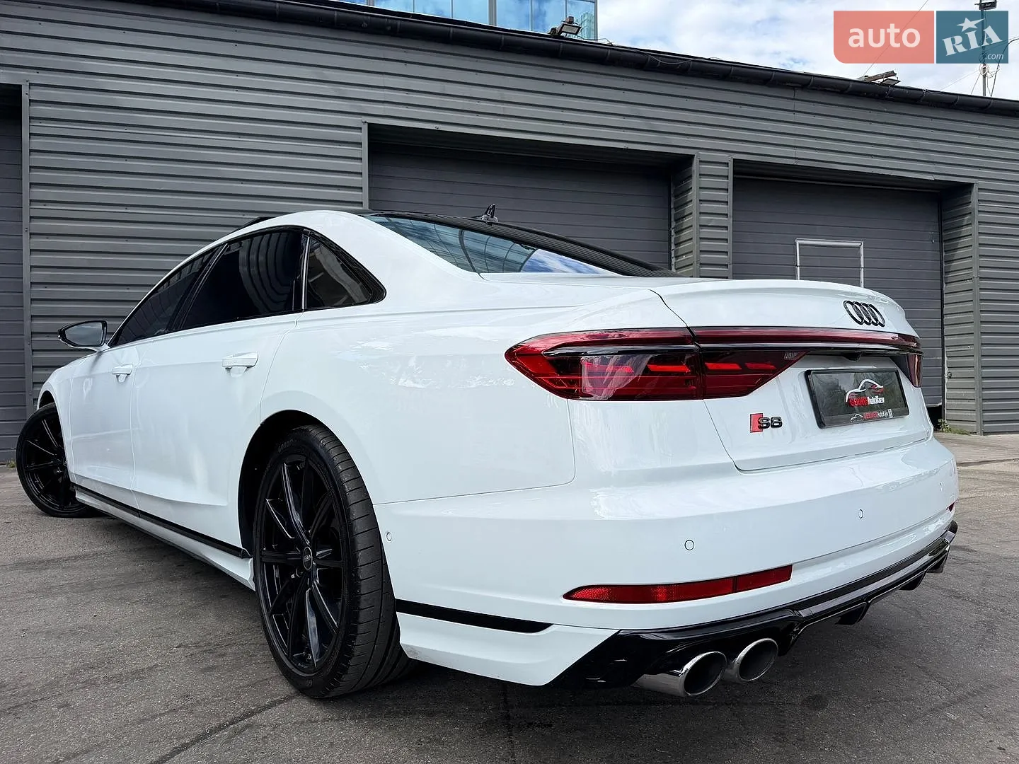 2023 Audi S8 - мініатюра 9