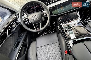 Седан Audi S8 2023 в Киеве