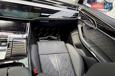 Седан Audi S8 2023 в Киеве