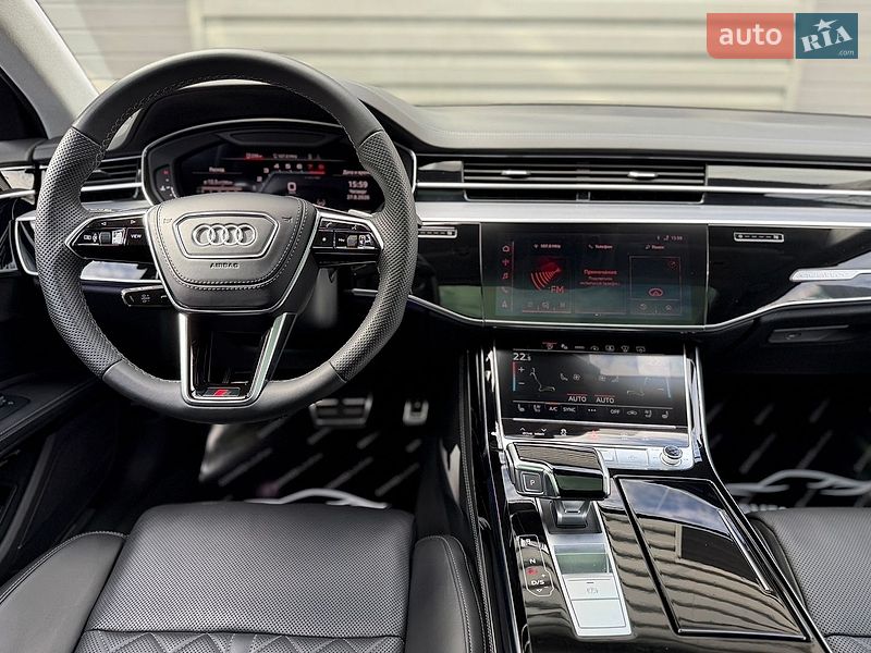 Седан Audi S8 2023 в Киеве