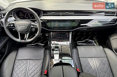 Седан Audi S8 2023 в Киеве