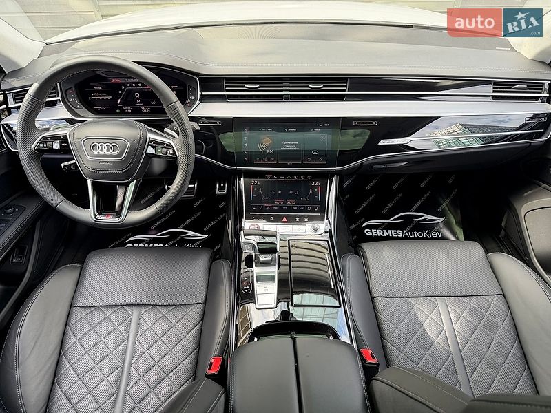 Седан Audi S8 2023 в Киеве