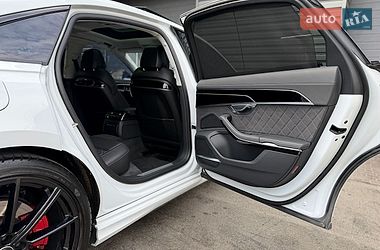 Седан Audi S8 2023 в Киеве