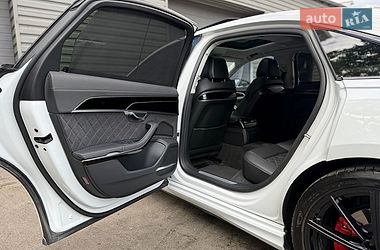 Седан Audi S8 2023 в Киеве